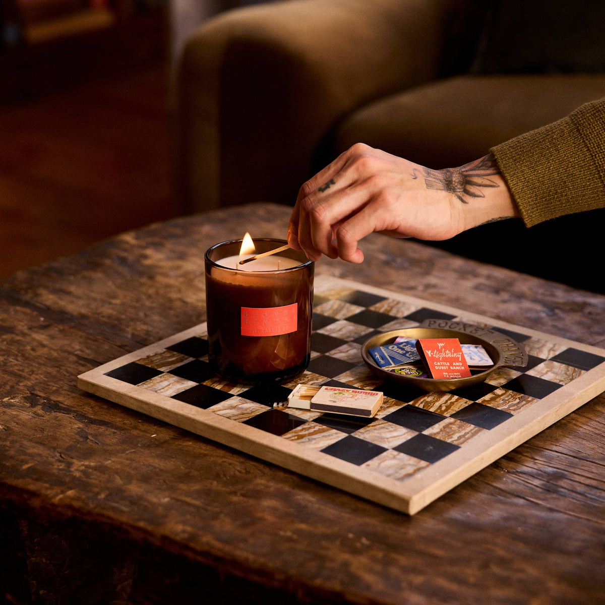 P.F. Candle Co. - Ciprés Rubio– Vela HI-FI