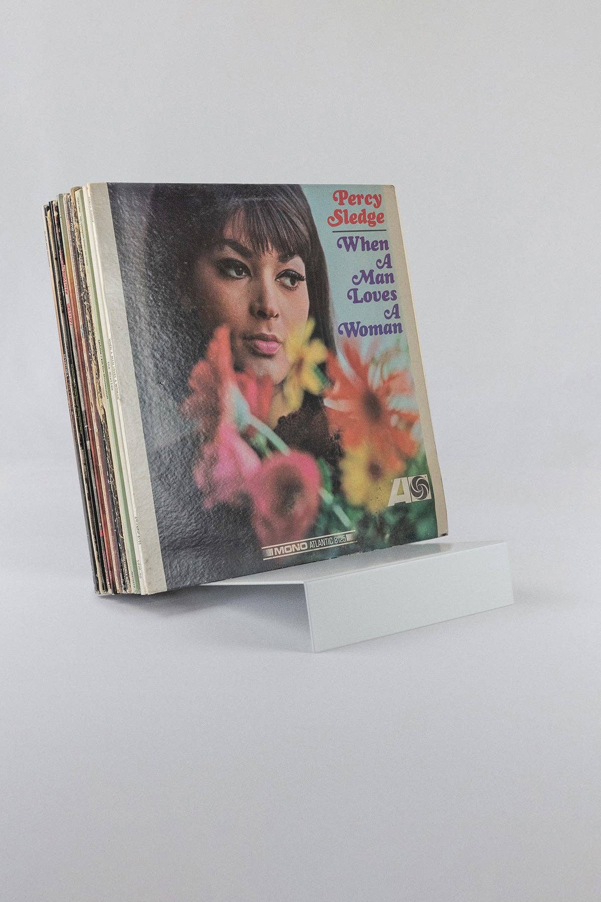 LP Stand - White · Upton