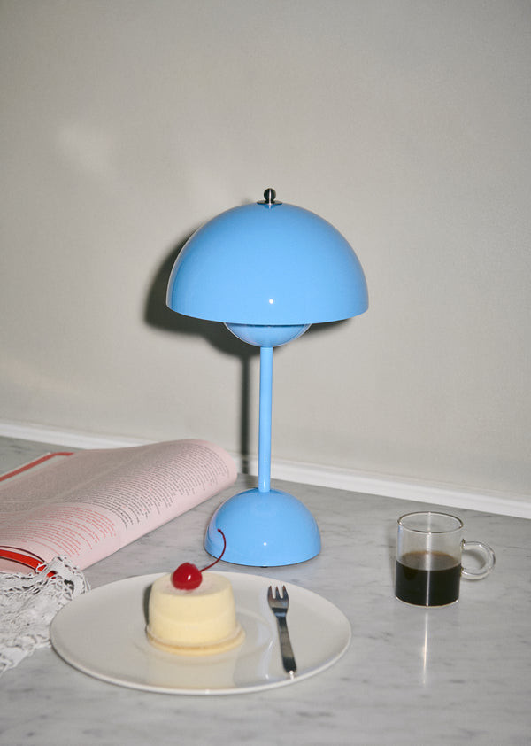 Red Poppy on Blue Vase Notecard | Teresa Rego – socius design