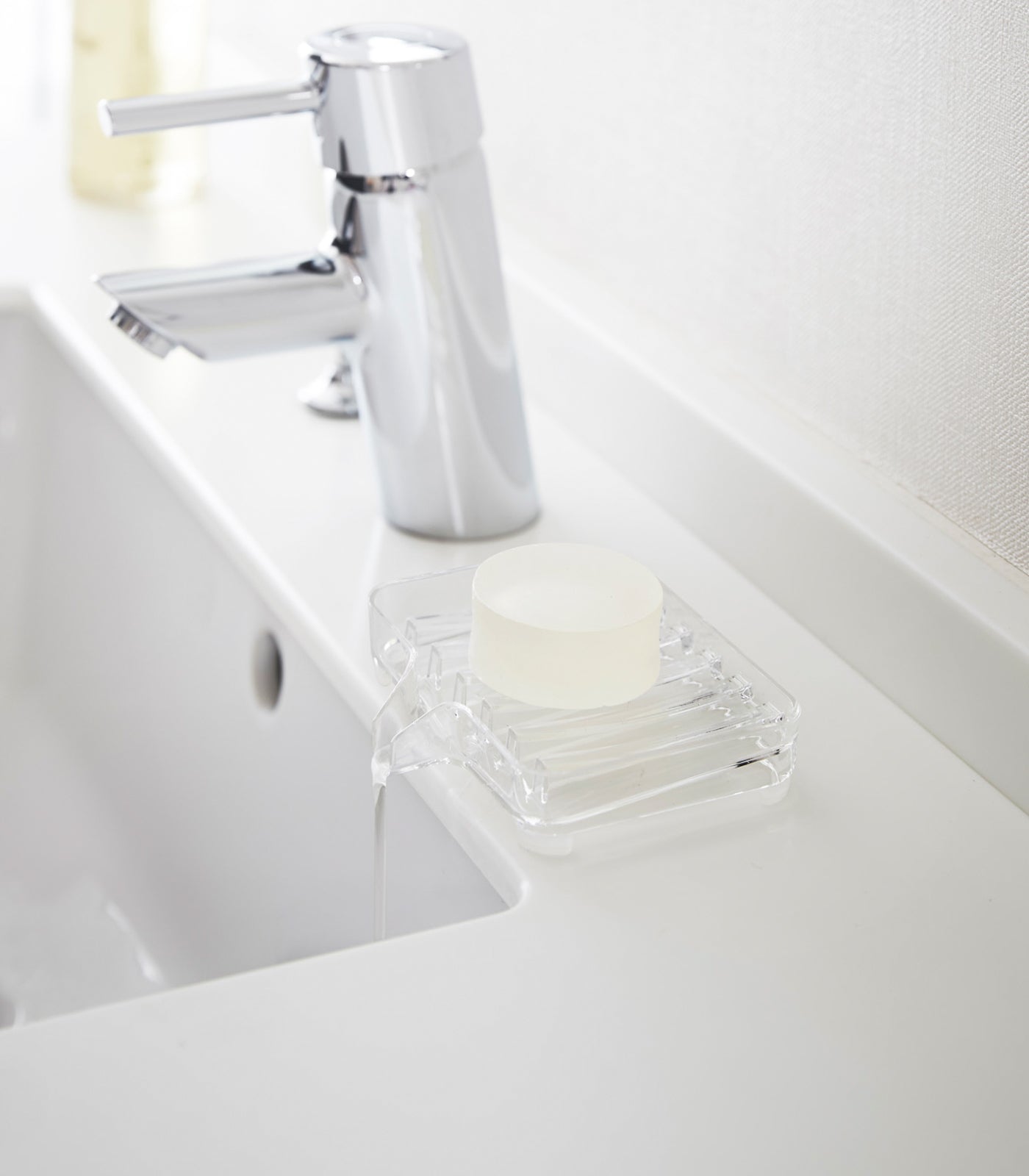 Yamazaki Home · Acrylic Self - Draining Soap Tray · Yamazaki Home | socius design in Rochester, MN