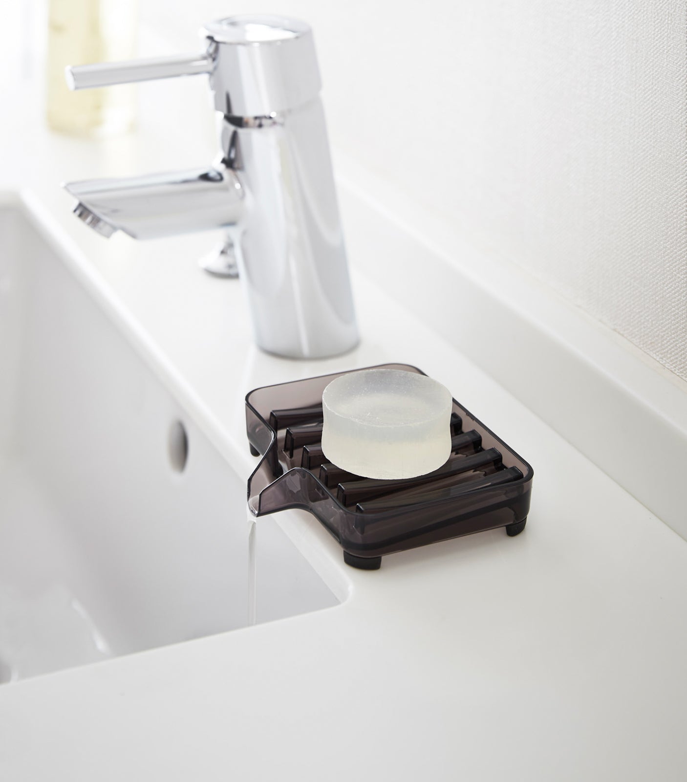 Yamazaki Home · Acrylic Self - Draining Soap Tray · Yamazaki Home | socius design in Rochester, MN