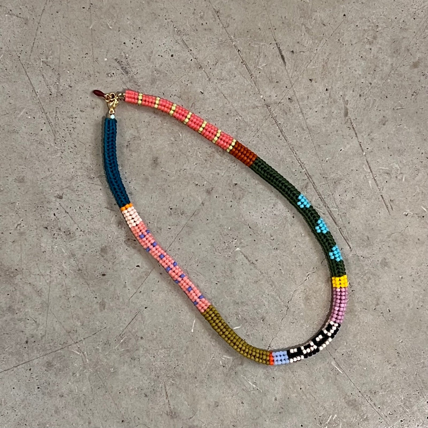 Kisiwa · Cuerda Choker | socius design in Rochester, MN