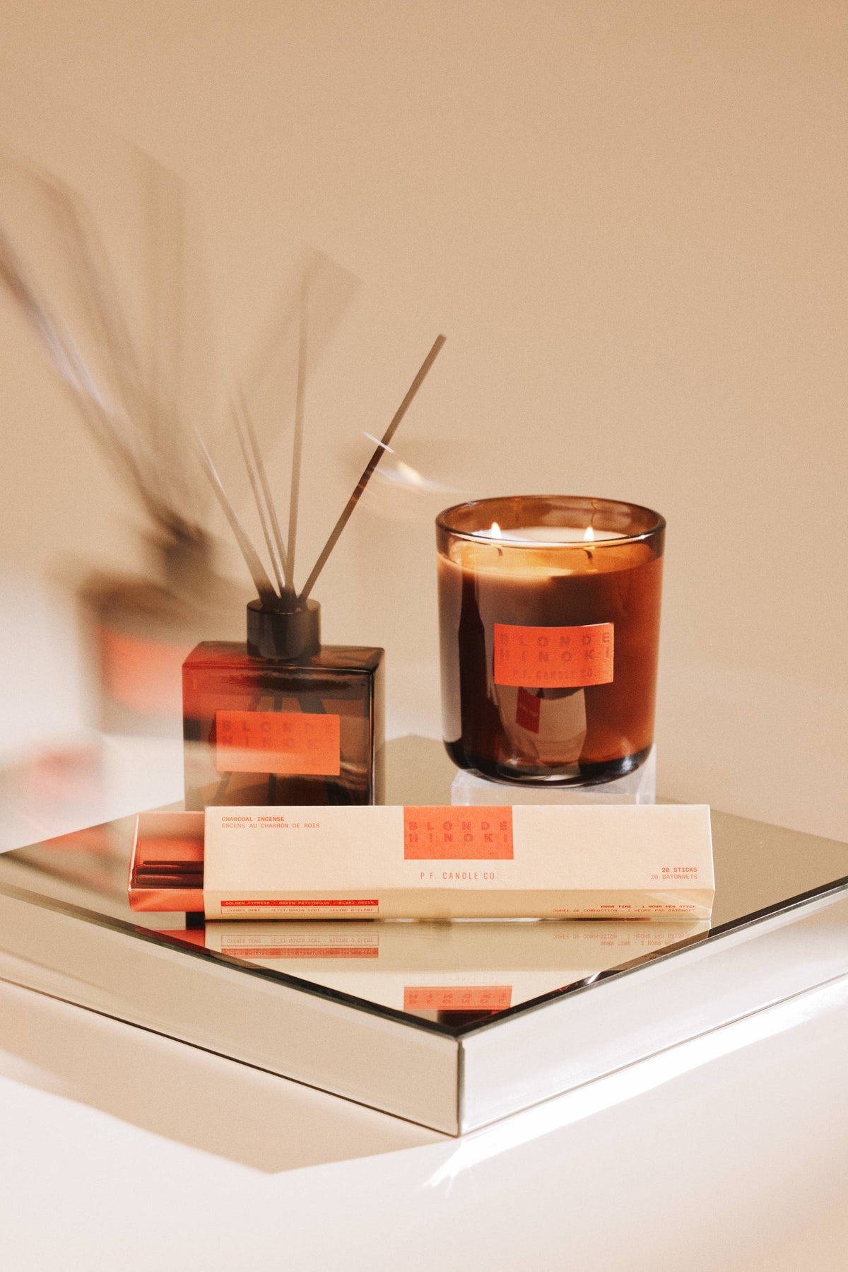 P.F. Candle Co. - Ciprés Rubio– Vela HI-FI