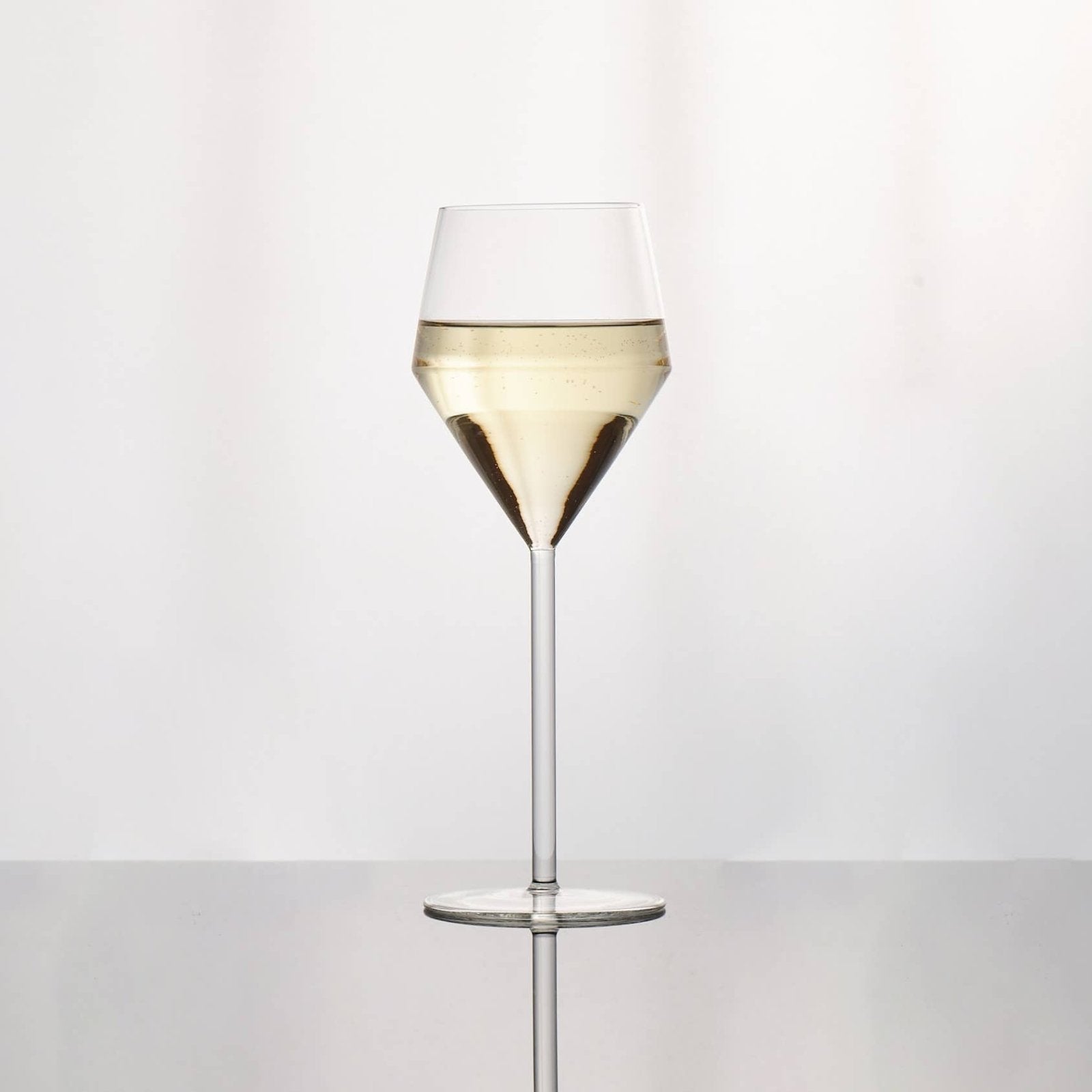 Aaron Probyn Juniper Wine Glass