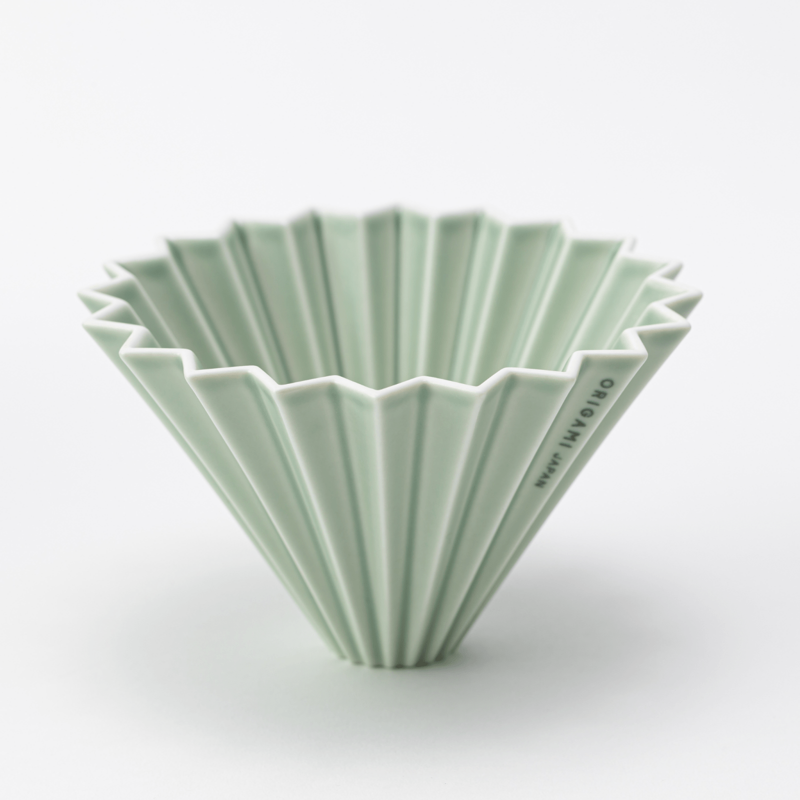 LOIS · Origami Dripper (1 - 4 cups) | socius design in Rochester, MN
