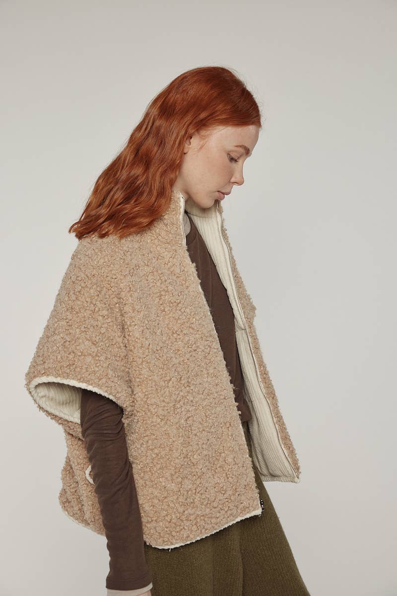 amente · Reversible High - Neck Vest | socius design in Rochester, MN